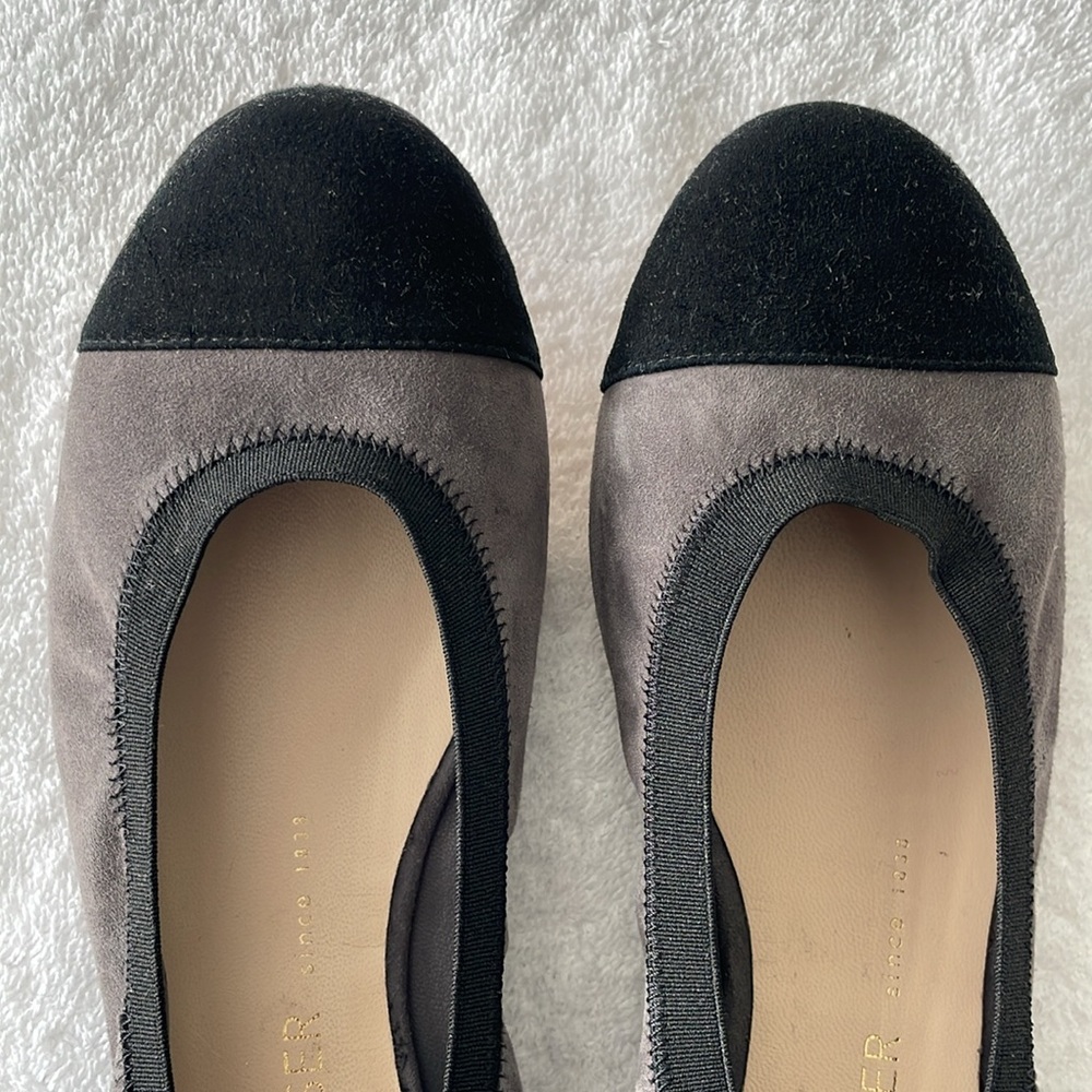 NWOT - PETER KAISER - Grey/Black Lamb Suede Ballet Flat. U.S. Size 7